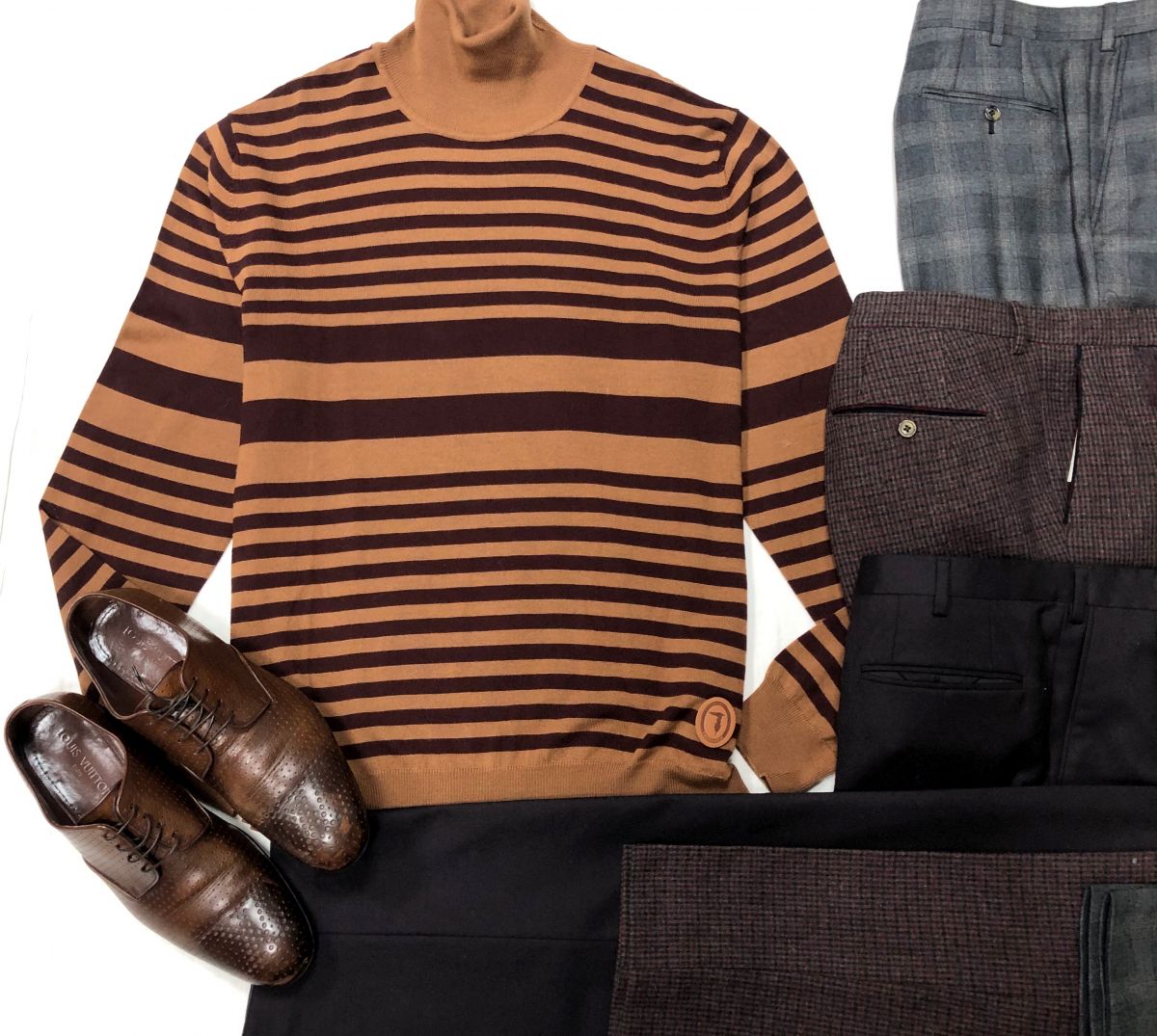 #Mechtamen Кроссовки Louis Vuitton размер 44 цена 31 310 руб
#Mechtamen
Свитер TRUSSARDI JEANS размер XXL цена 3 131 руб 
Брюки BRIONI / BERWICH размер 56 цена 7 828 руб / 12 524 руб 
Туфли LOUIS VUITTON размер 9/43 цена 15 655 руб