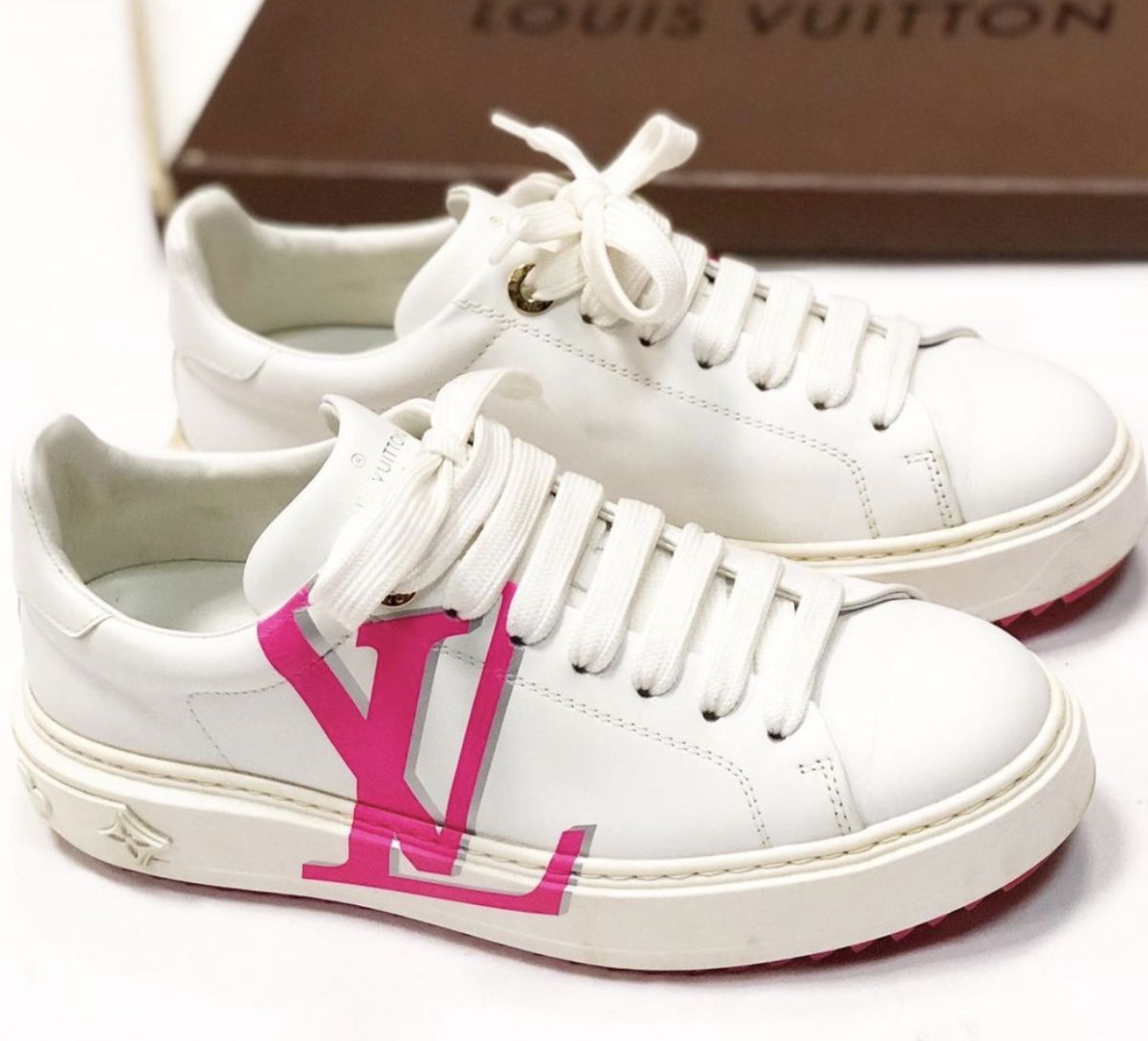 Кеды Louis Vuitton  размер 38 цена 27 693 руб