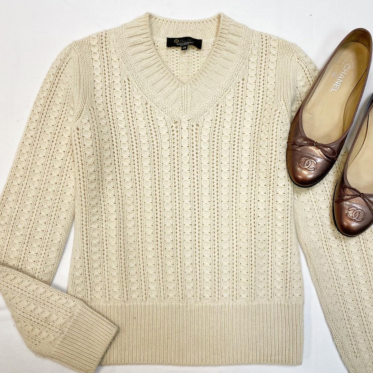 Кофта / кашемир / Loro Piana  размер 38 цена 30 770 руб Балетки CHANEL  размер 40 цена 15 385 руб
