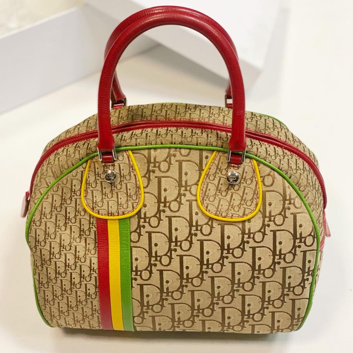 Сумка Dior размер 25/20 цена 15 385 руб 