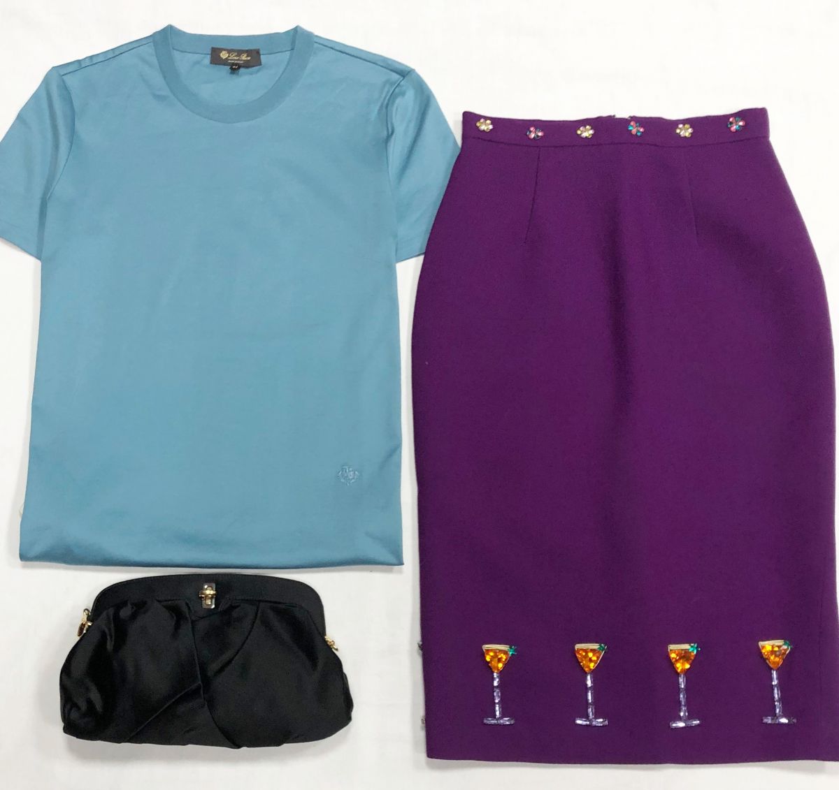 Футболка размер 44 цена 15 655 руб
Юбка /камни/ House Of Harlow размер 34 цена 15 655 руб
Сумочка Dolce Gabbana