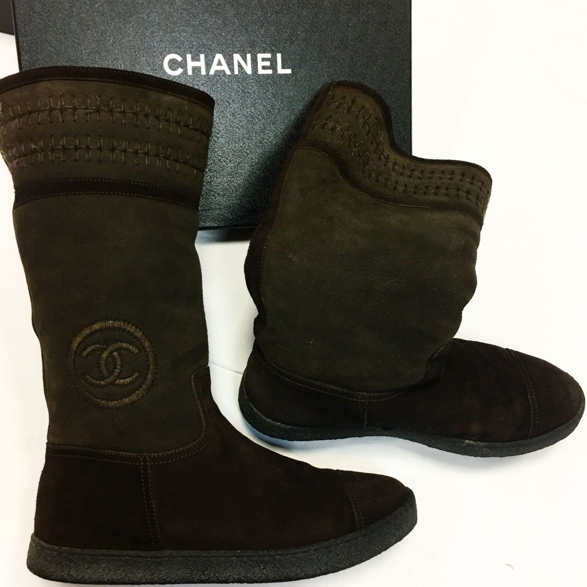 Сапоги зимние Chanel  размер 39.5 цена 15 385 руб