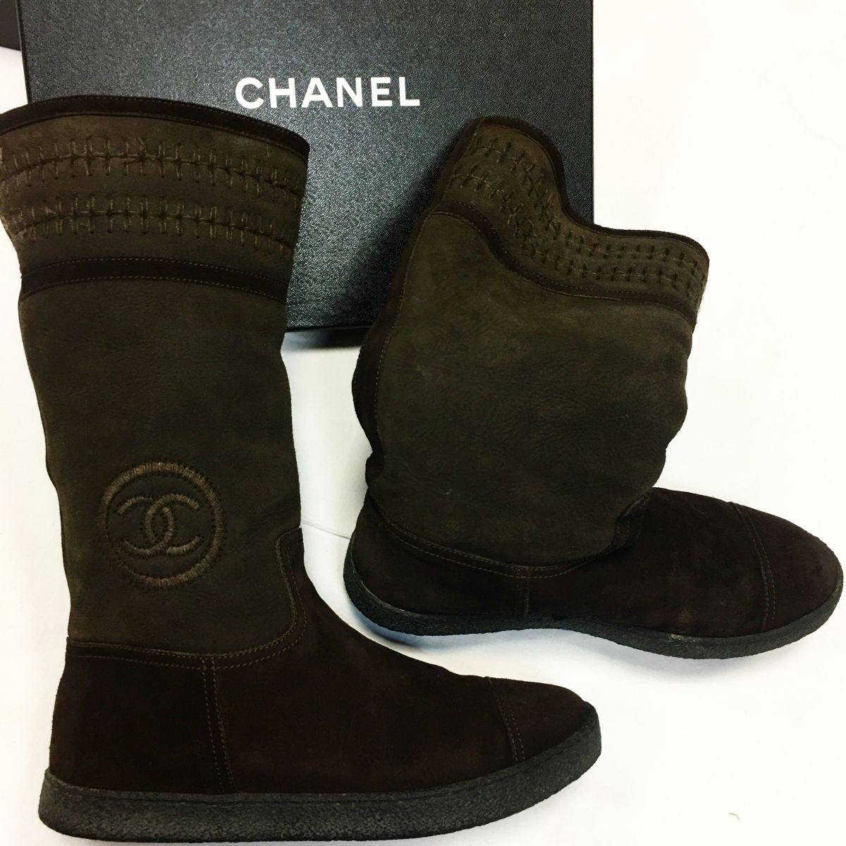 Сапоги зимние Chanel  размер 39.5 цена 15 385 руб