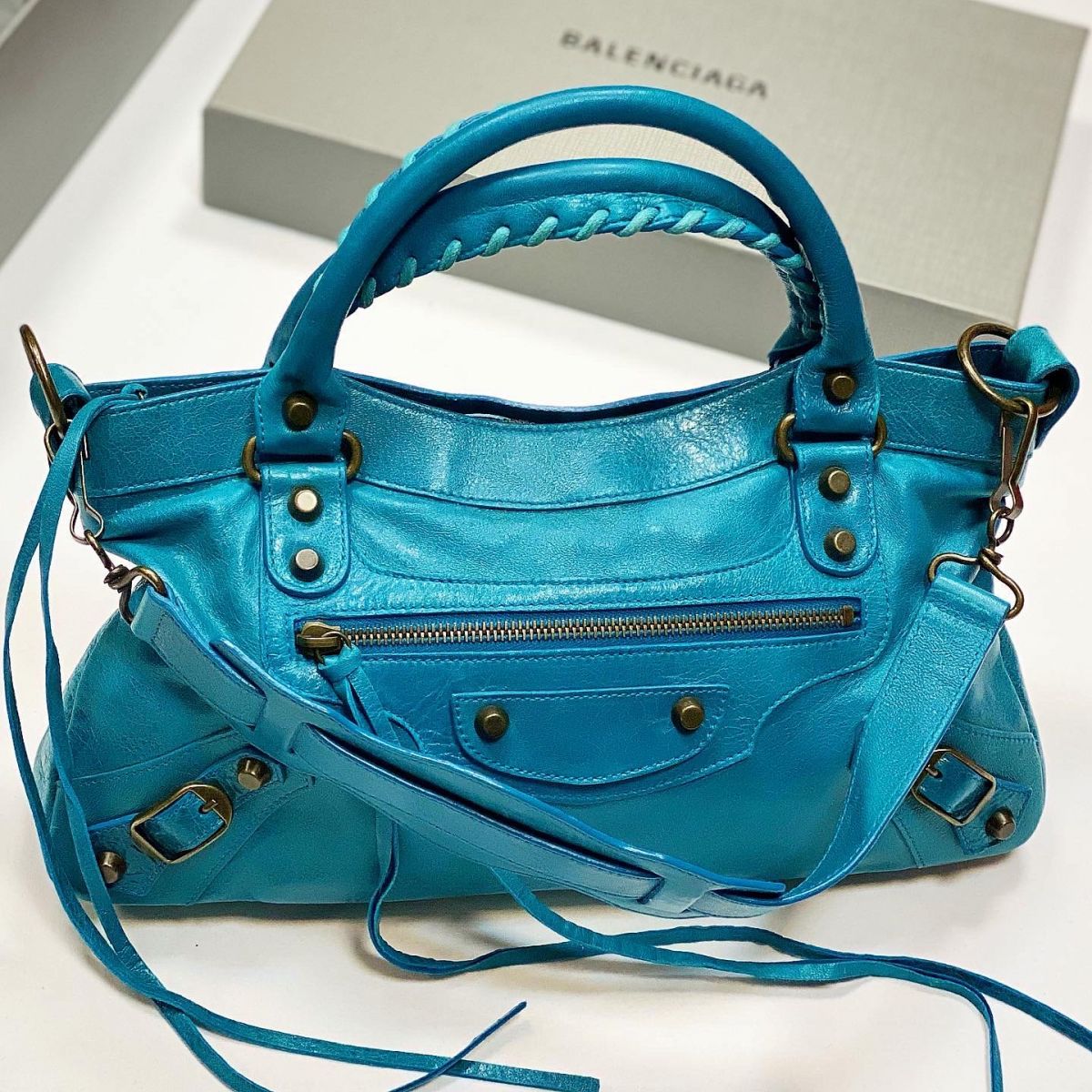 Сумка Balenciaga размер 32/20 цена 38 463 руб 