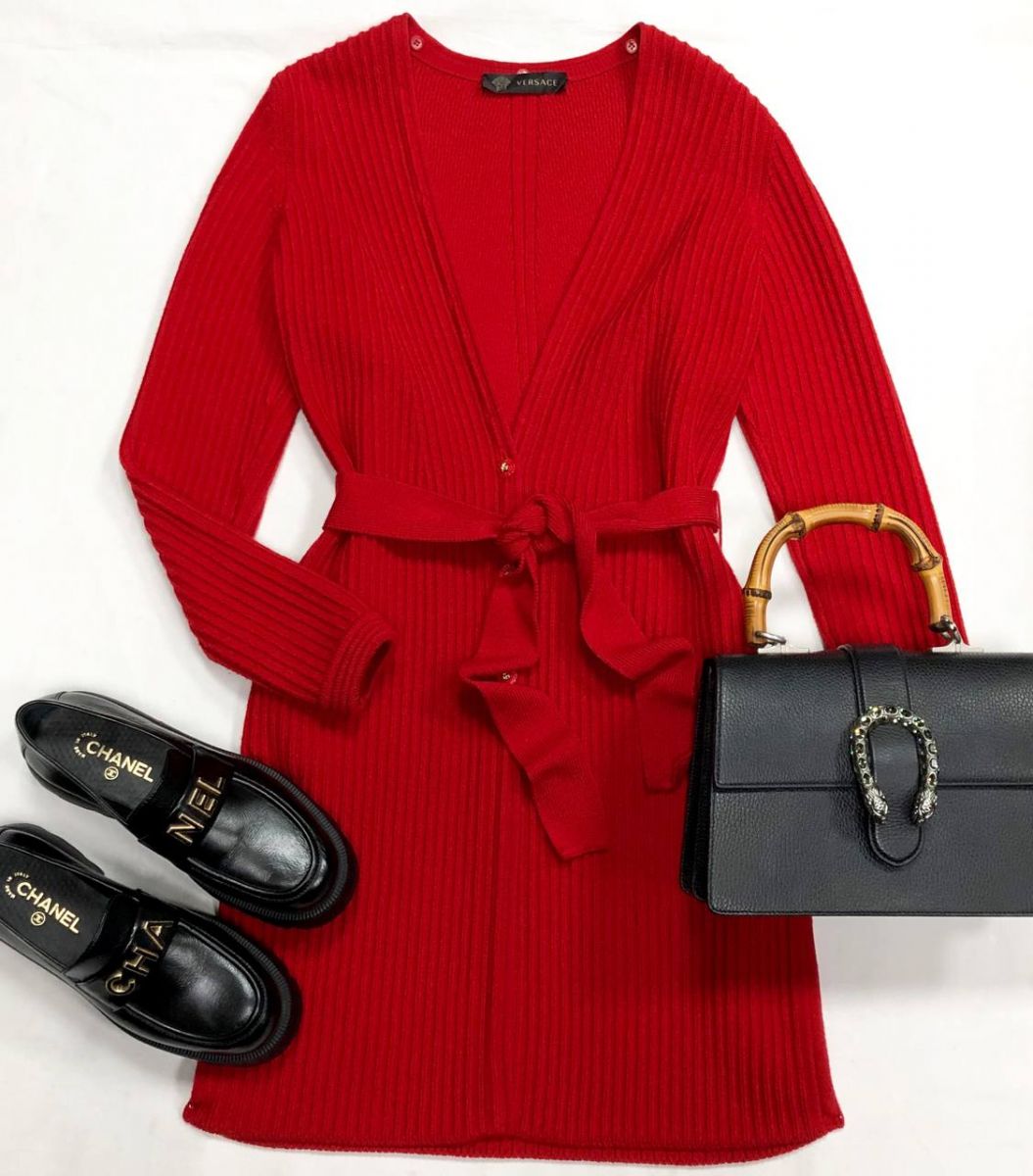 Кардиган Versace размер 40 цена 23 483 руб
Лоферы Chanel размер 39 цена 109 585 руб
Сумка Gucci