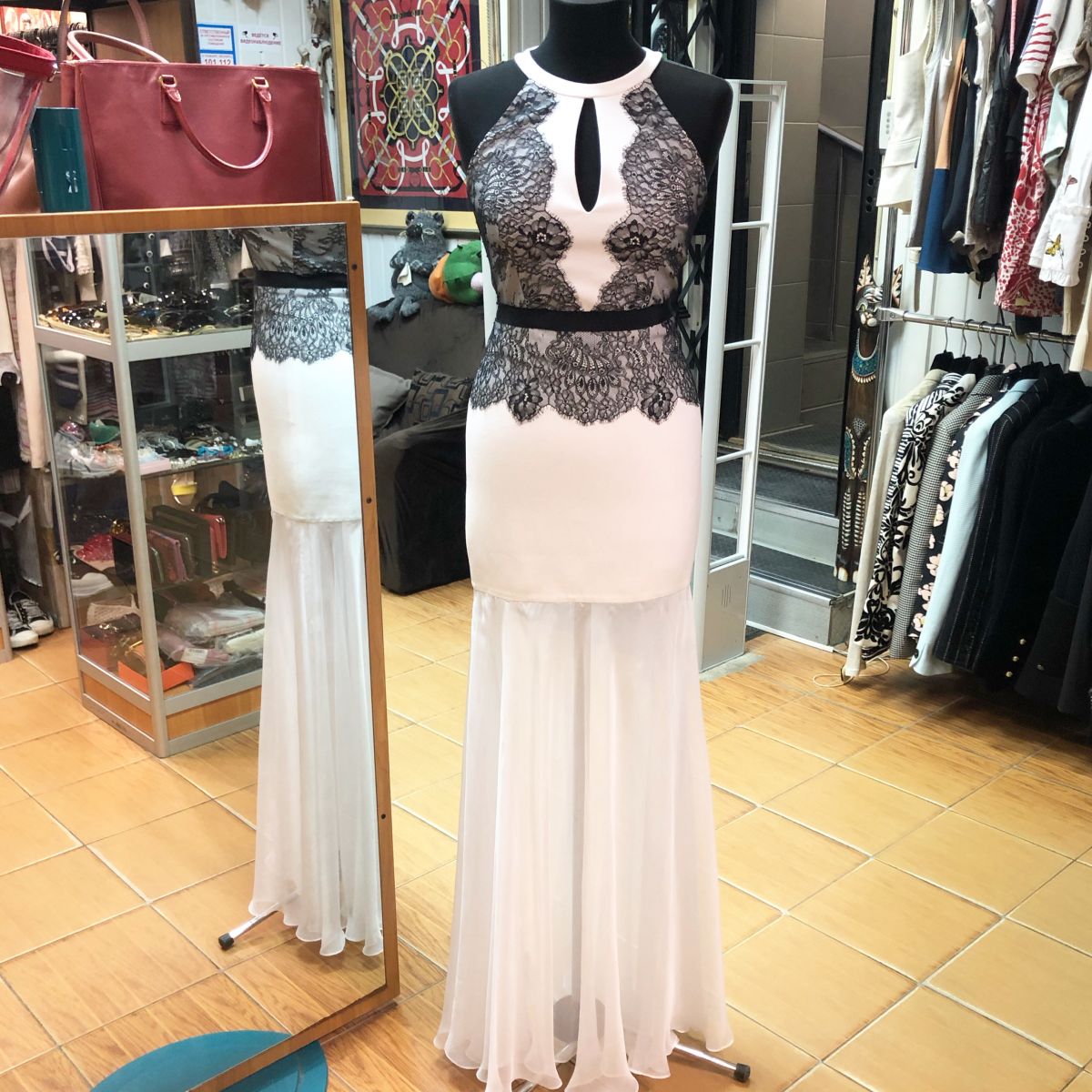 Платье/шитьё/ Bcbgmaxazria размер 02 цена 7 693 руб 