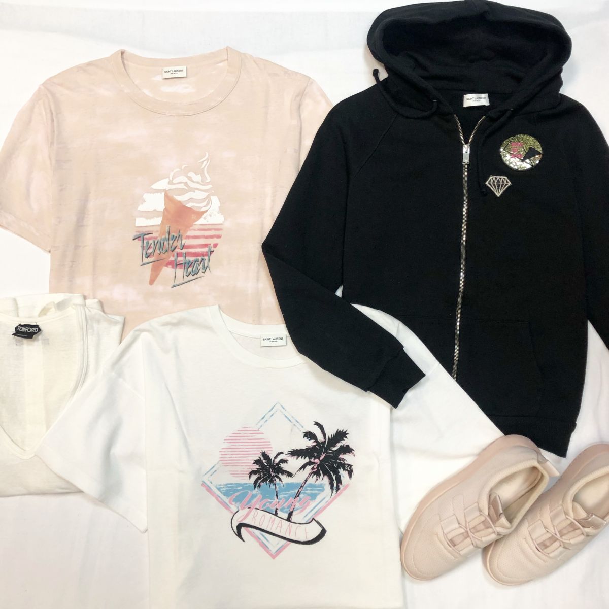 Футболки SAINT LAURENT / TOM FORD размер S цена 7 693 руб / 12 308 Худи SAINT LAURENT размер S цена 15 385 руб