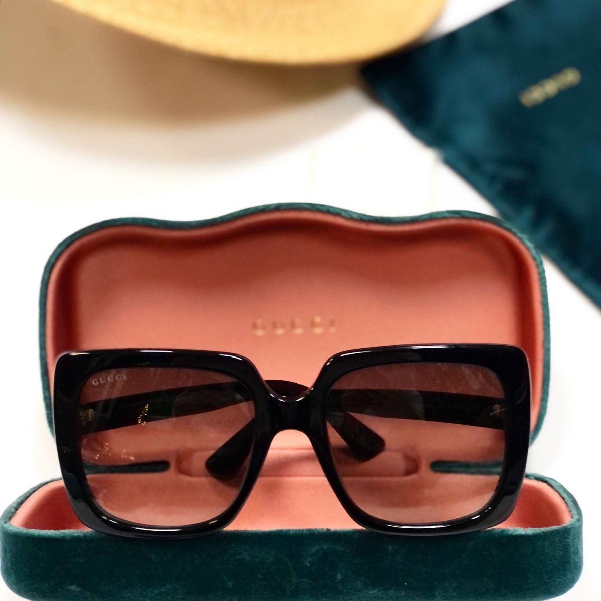 Очки Gucci цена 15 385 руб 