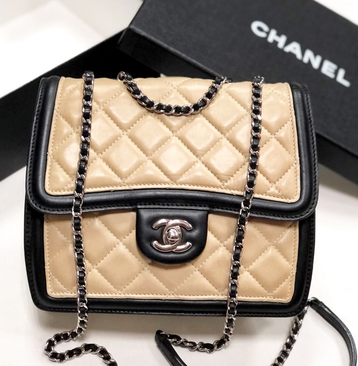 Сумка Chanel размер 20/17 цена  109 585 руб 