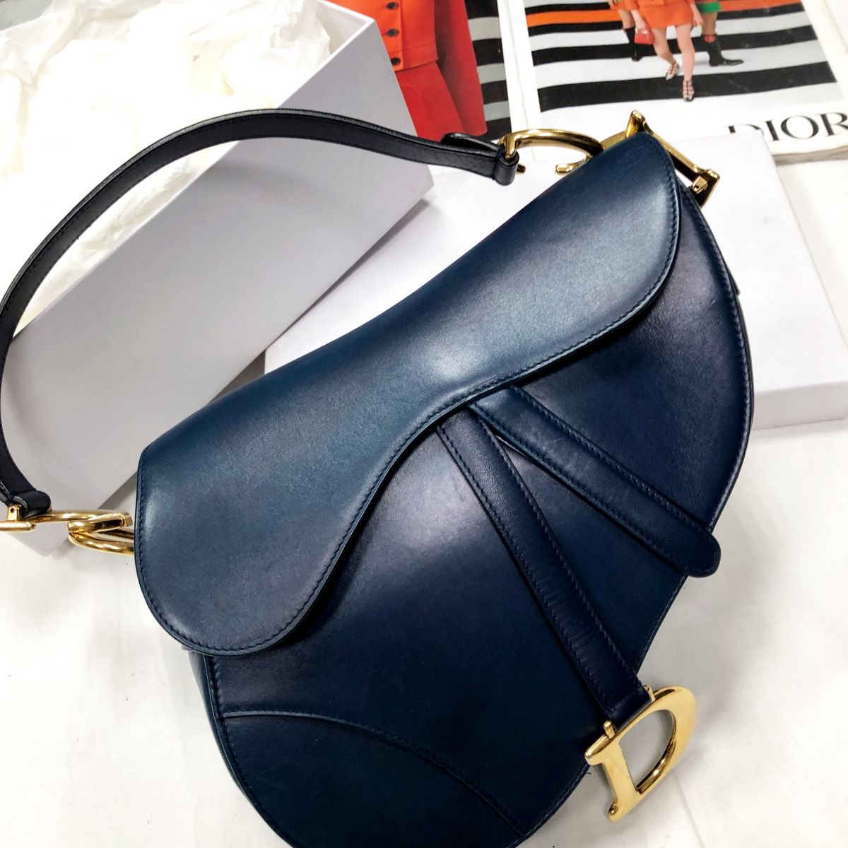 Сумка CHRISTIAN DIOR цена 125 245 руб