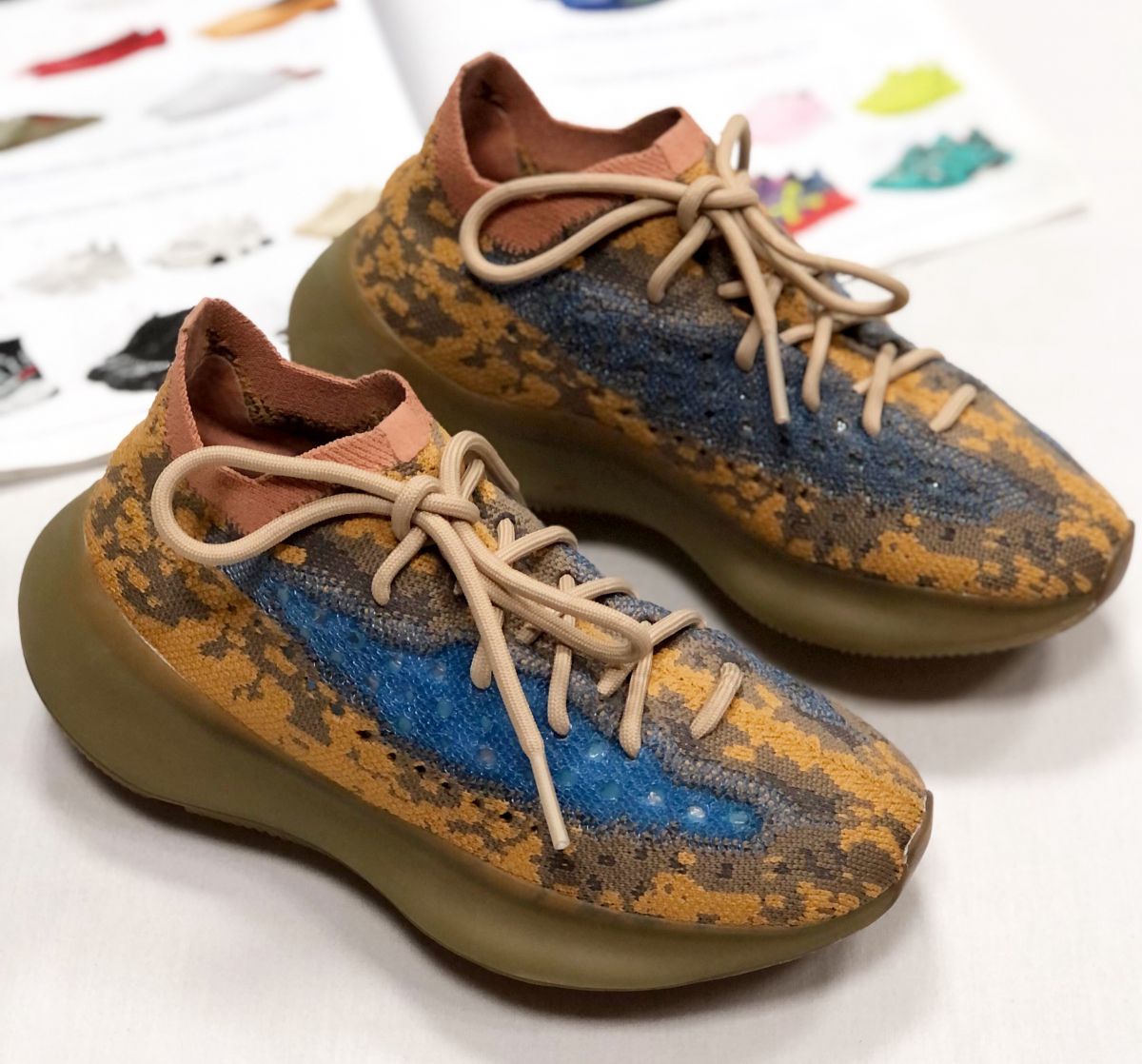 Кроссовки Yeezy размер 38 цена 10 959 руб