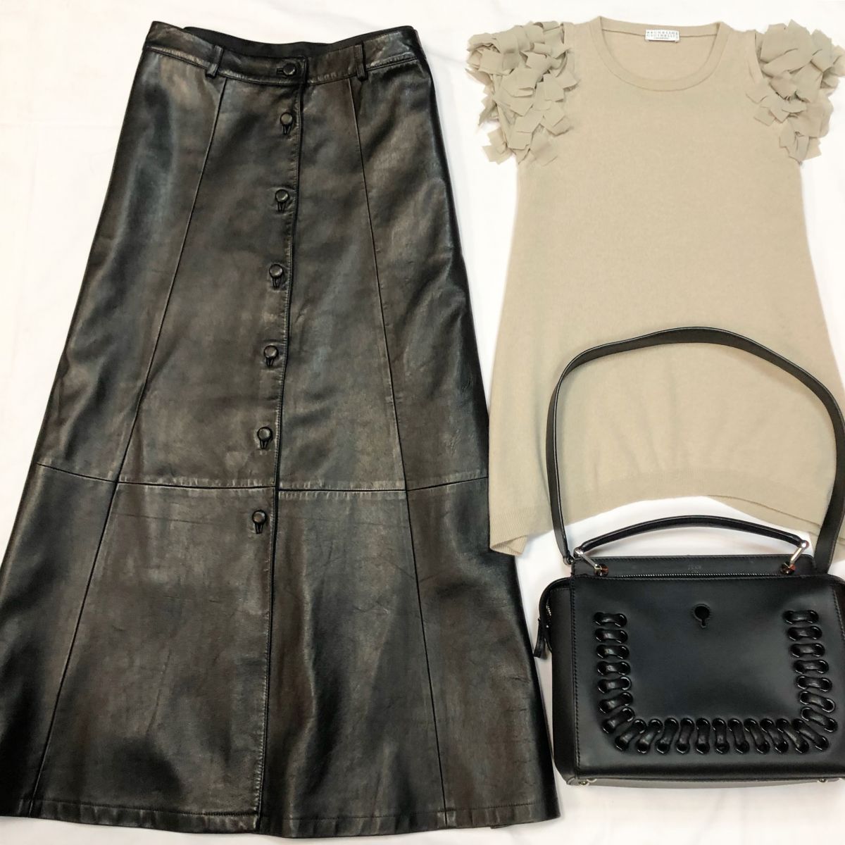 Кофта /кашемир/ BRUNELLO CUCCINELLI размер S цена 10 770 руб Юбка /кожа/ SAINT LAURENT размер 44 цена 15 385 руб