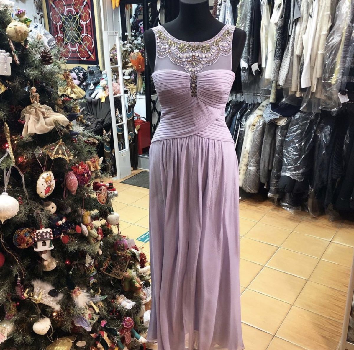 Платье BCBG / шифон/камни/ размер S цена 7 693 руб