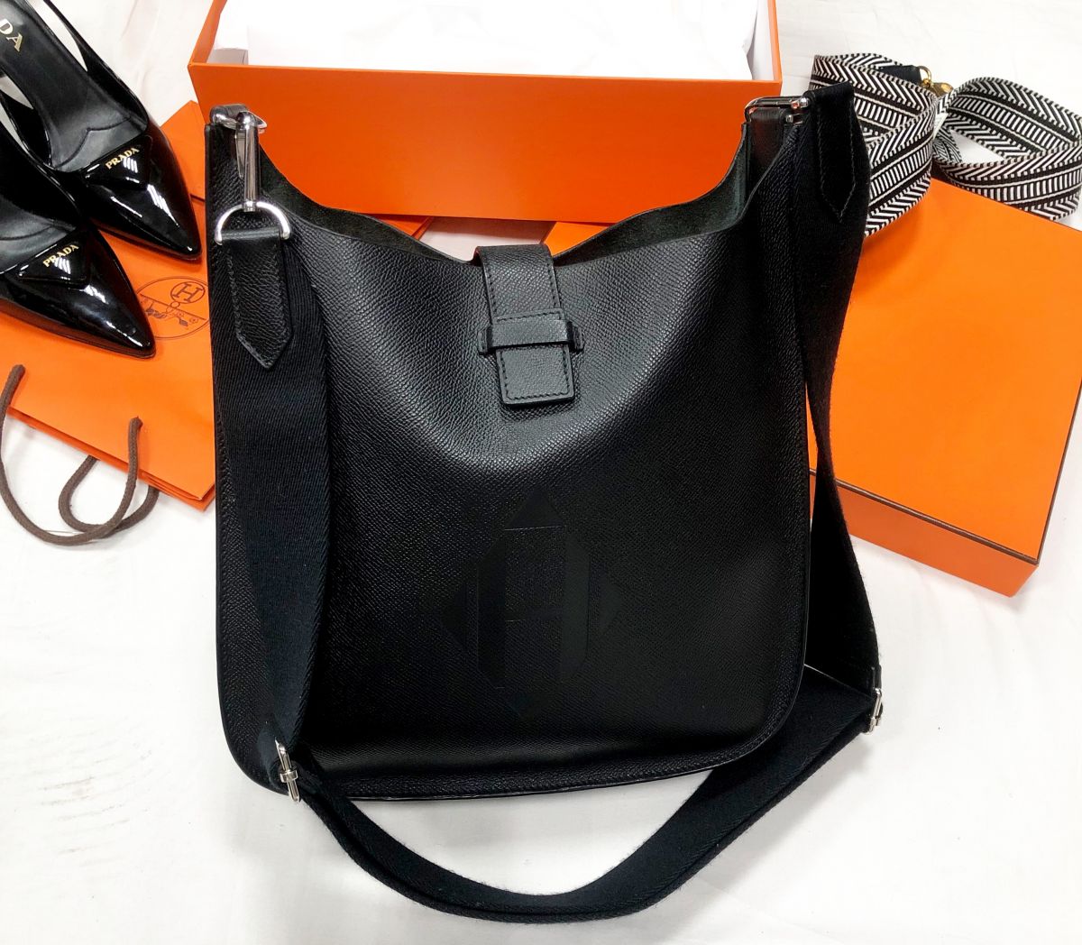 Сумка HERMES цена 234 825 руб 