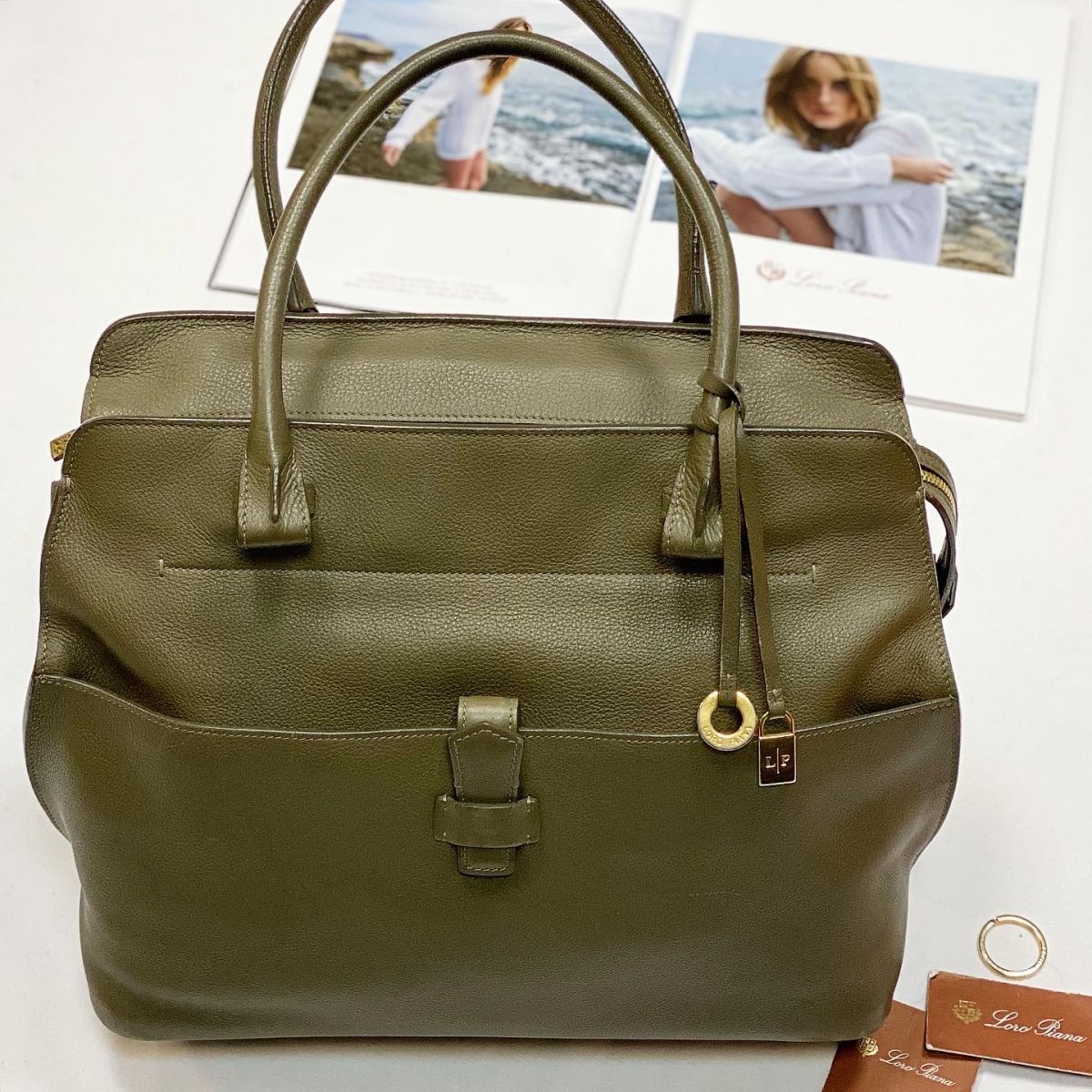 Сумка Loro Piana размер 35/39 цена 30 770 руб 