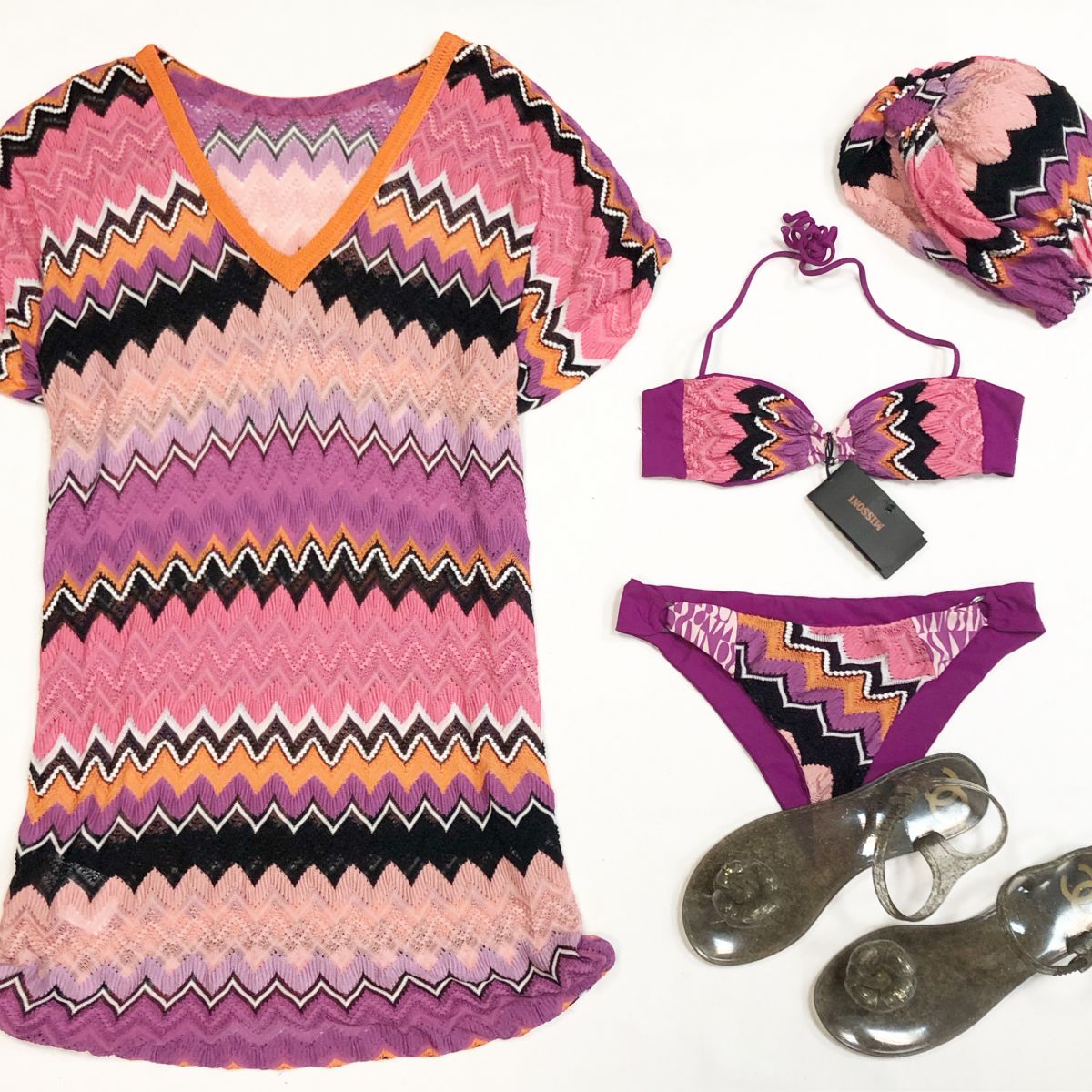 Туника Missoni размер 42 цена 7 693 рубКупальник +Чалма Missoni размер S цена 7 693 рубСабо Chanel размер 40 цена 7 693 руб