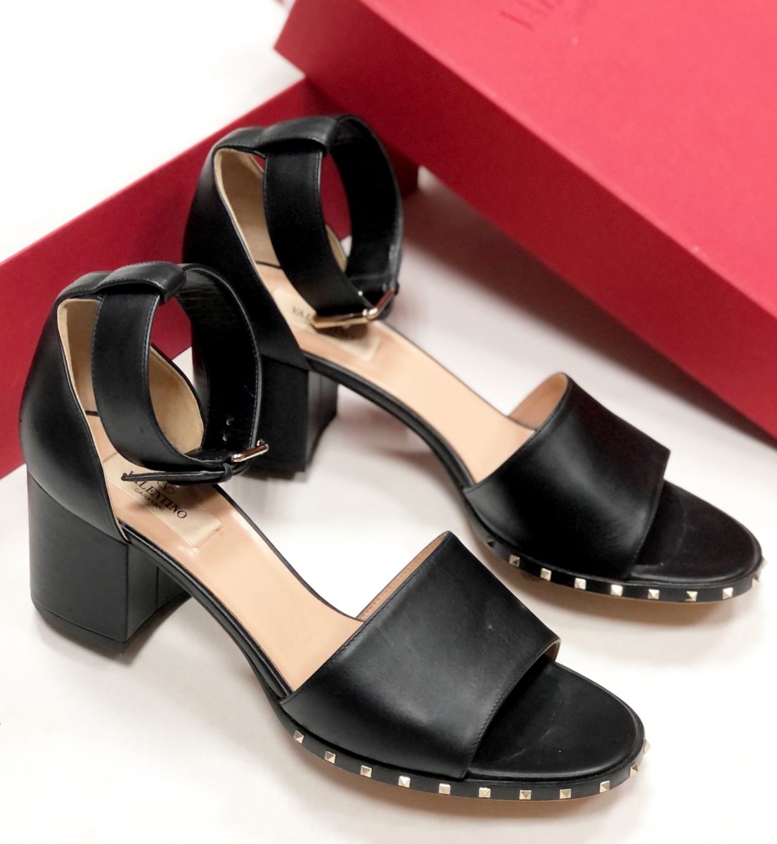 Босоножки Valentino размер 40 цена 23 483 руб