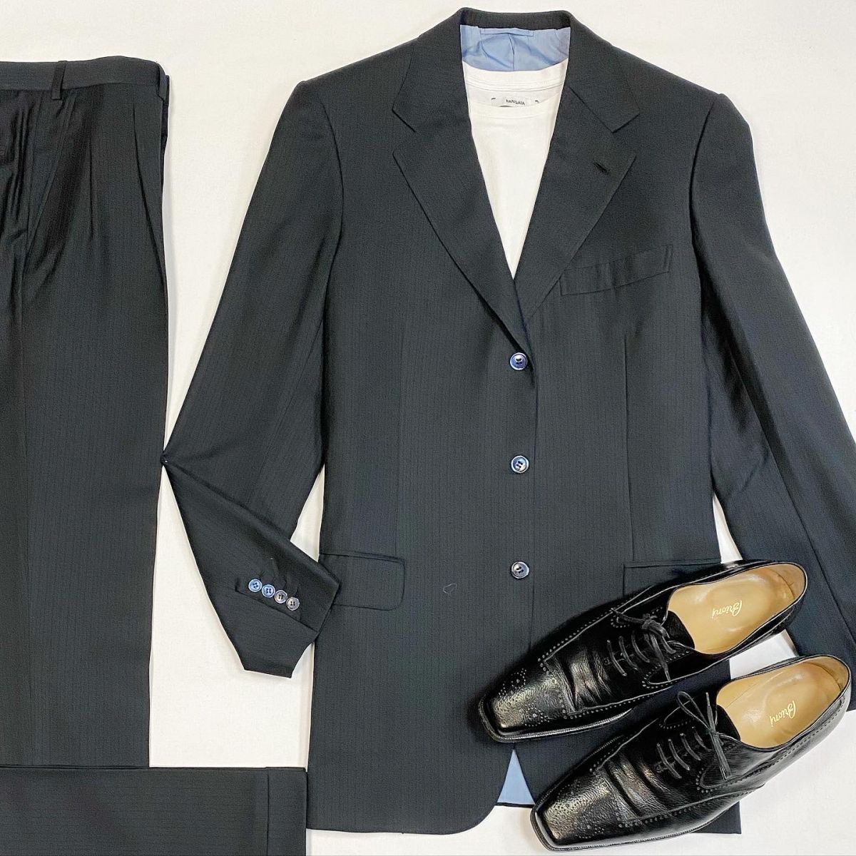 #mechtamen Костюм Brioni размер L цена 30 770 рубТуфли Brioni размер 45.5 цена 15 385 руб