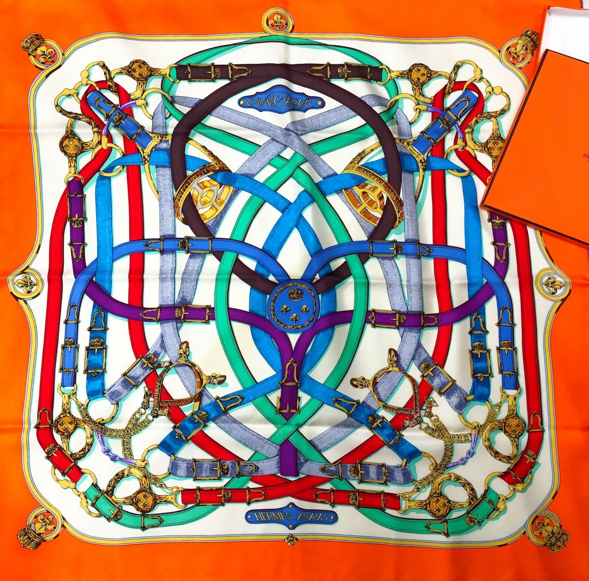 Платок /шелк/ Hermès размер 90x90 цена 23 483 руб /в коробке/