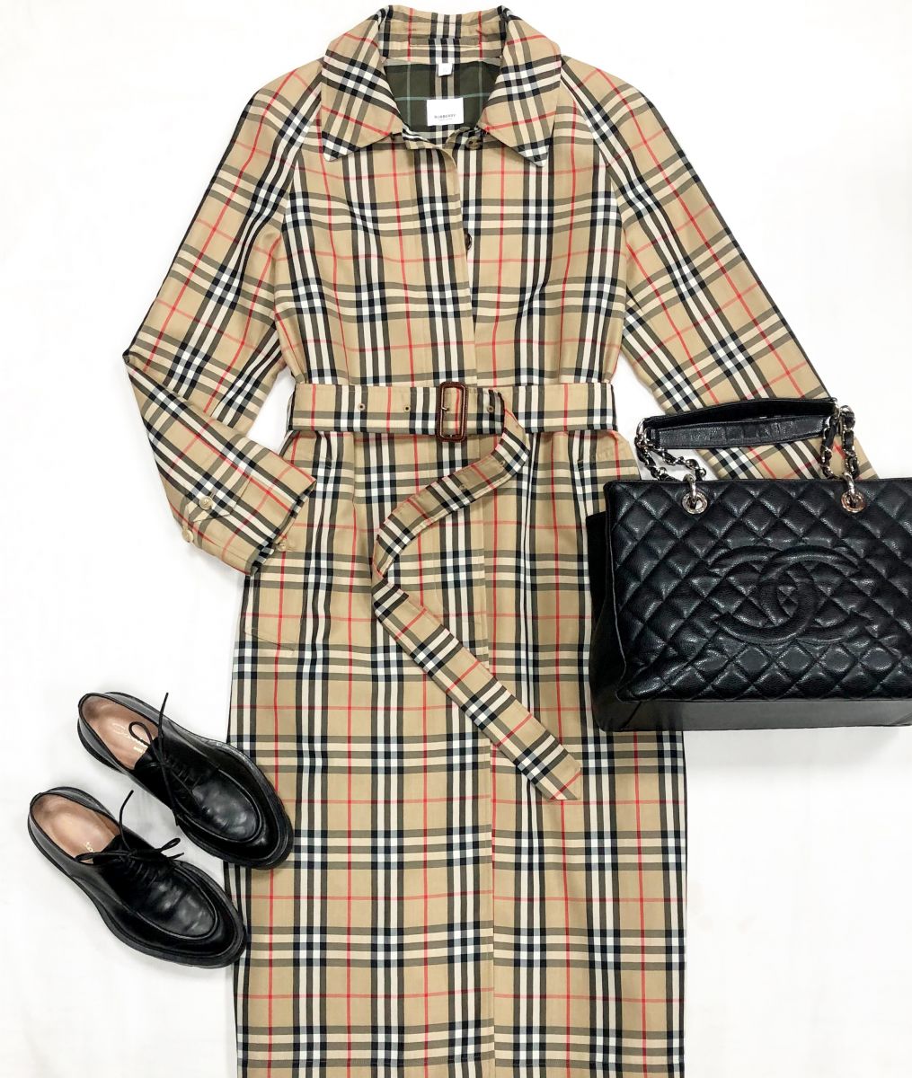 Плащ Burberry размер 38 цена 62 620 руб
Ботинки Santoni размер 36 цена 9 393 руб
Сумка Chanel