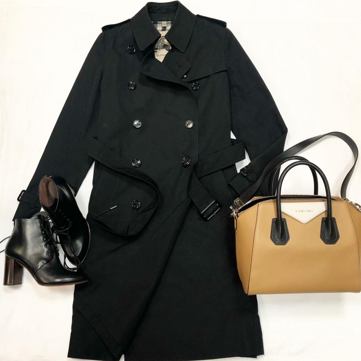 Тренч Burberry размер 38/42 цена 30 770 руб Ботильоны Alexande Terexov размер 38 цена 15 385 руб Сумка Givenchy