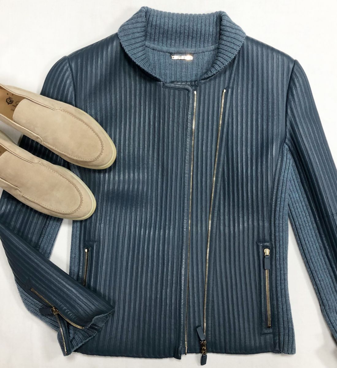 Куртка /кожа/Armani размер 48 цена 31 310 руб