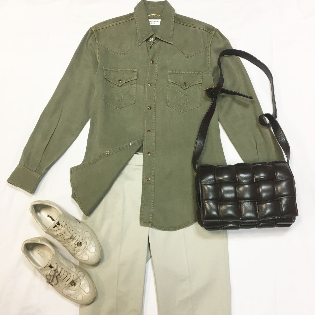Рубашка Saint Laurent  размер 38/42 цена 7 693 руб Брюки Loro Piana  размер 40 цена 10 770 руб Сумка Bottega Veneta 