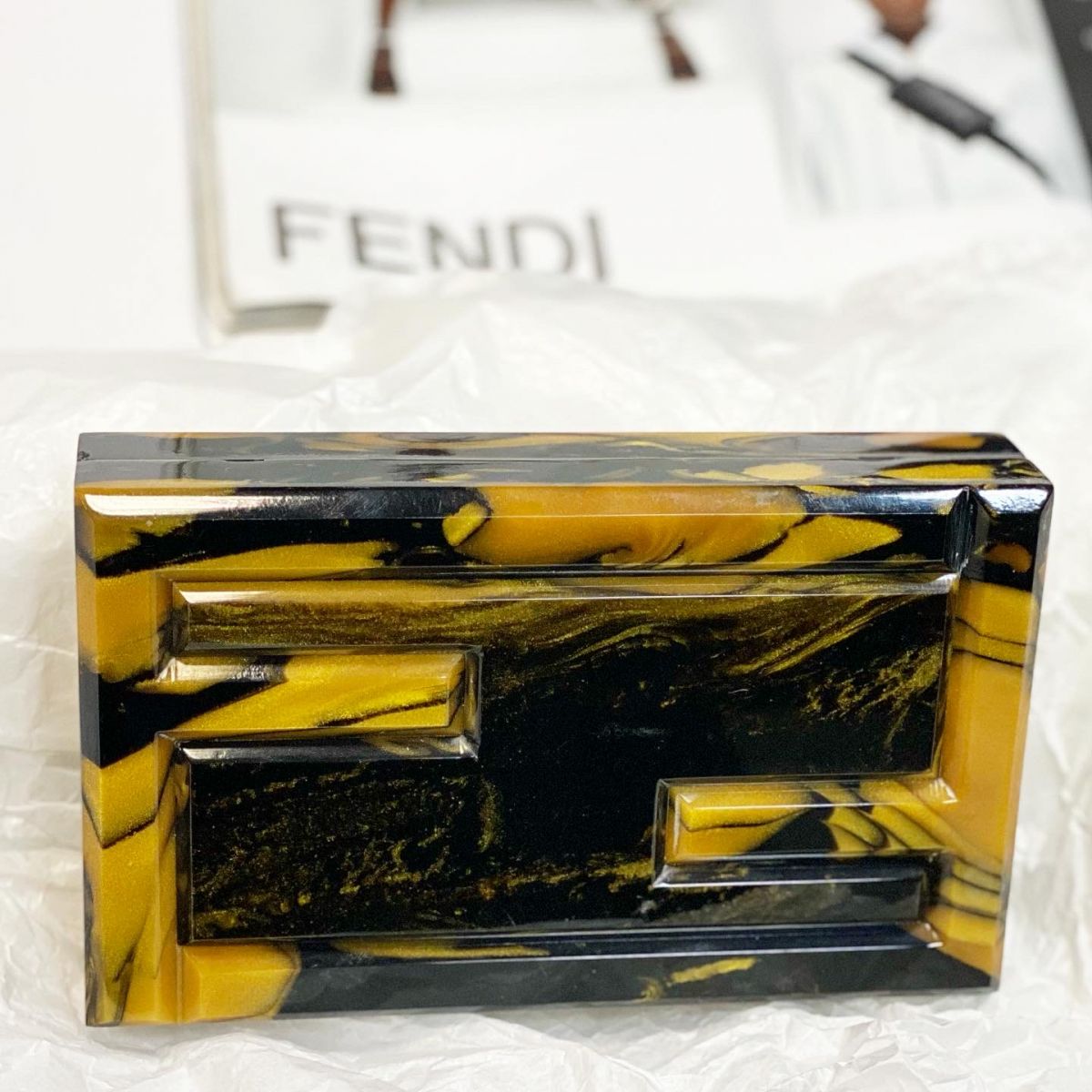 Клатч Fendi размер 17/11 цена 7 693 руб 
