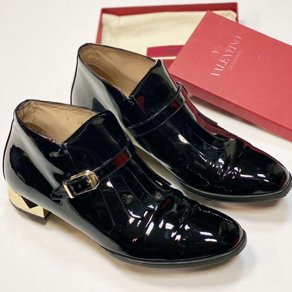 Ботинки Valentino размер 38.5 цена 7 693 руб 
