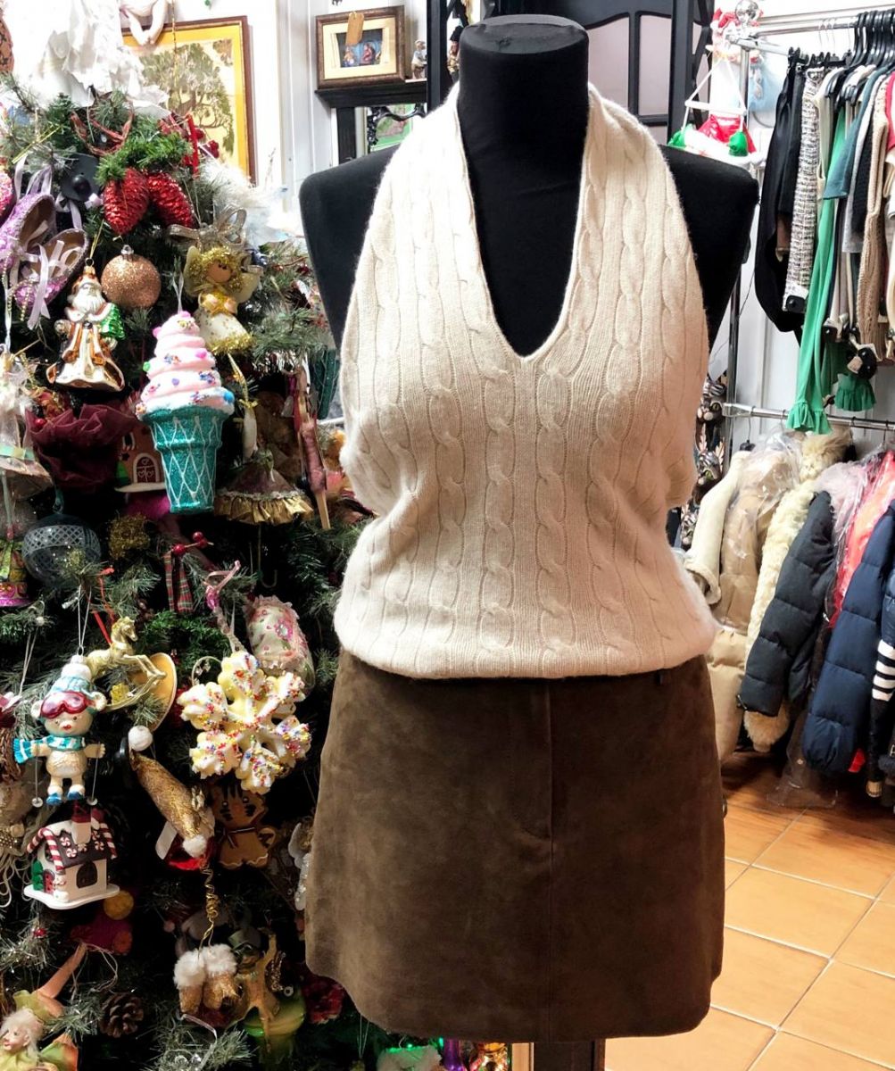 Топ Ralph Lauren размер S цена 10 959 руб
Юбка /замша / размер S цена 10 959 руб