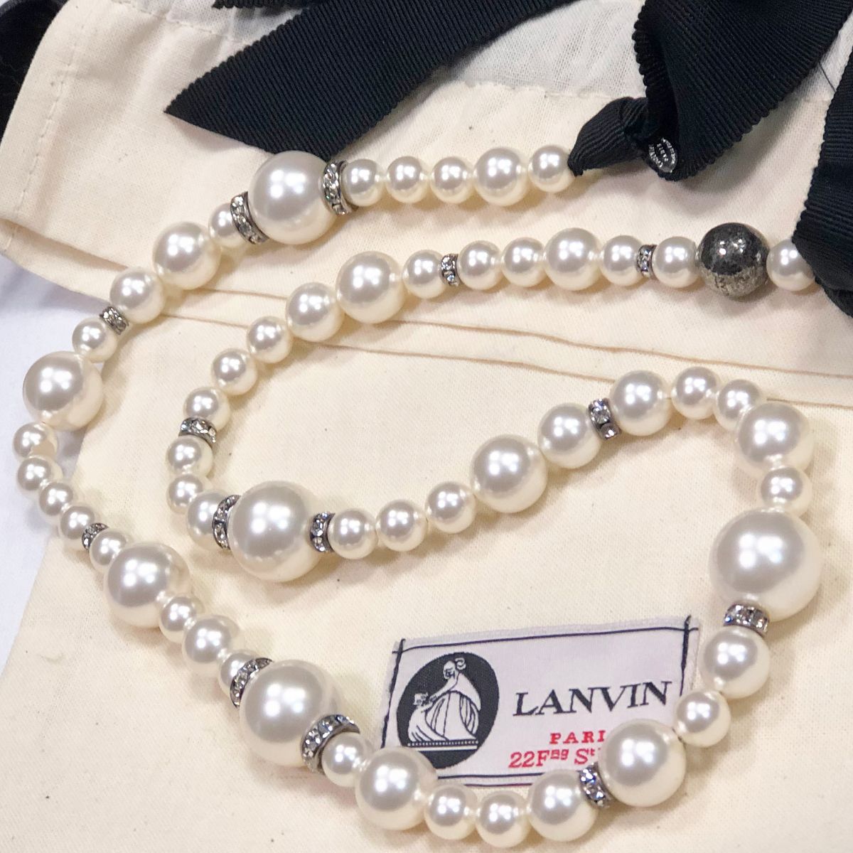 Бусы / жемчуг / Lanvin  цена 18 463 руб