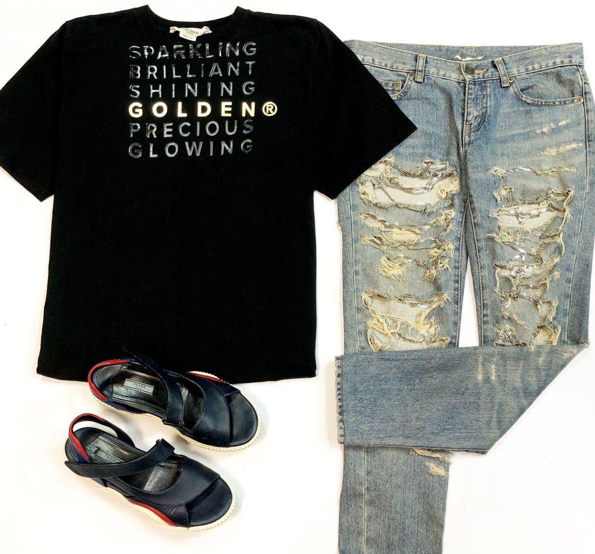 Футболка Golden Goose размер S цена 3 077 рубДжинсы Saint Laurent размер 28 цена 15 385 рубБосоножки Prada размер 40 цена 1 539 руб