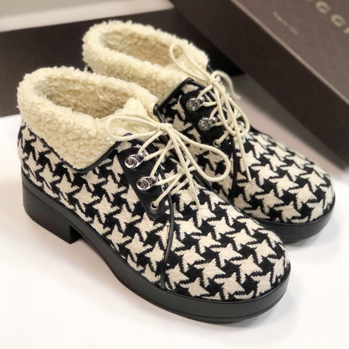 Ботинки Gucci размер 39.5 цена 23 078 руб 