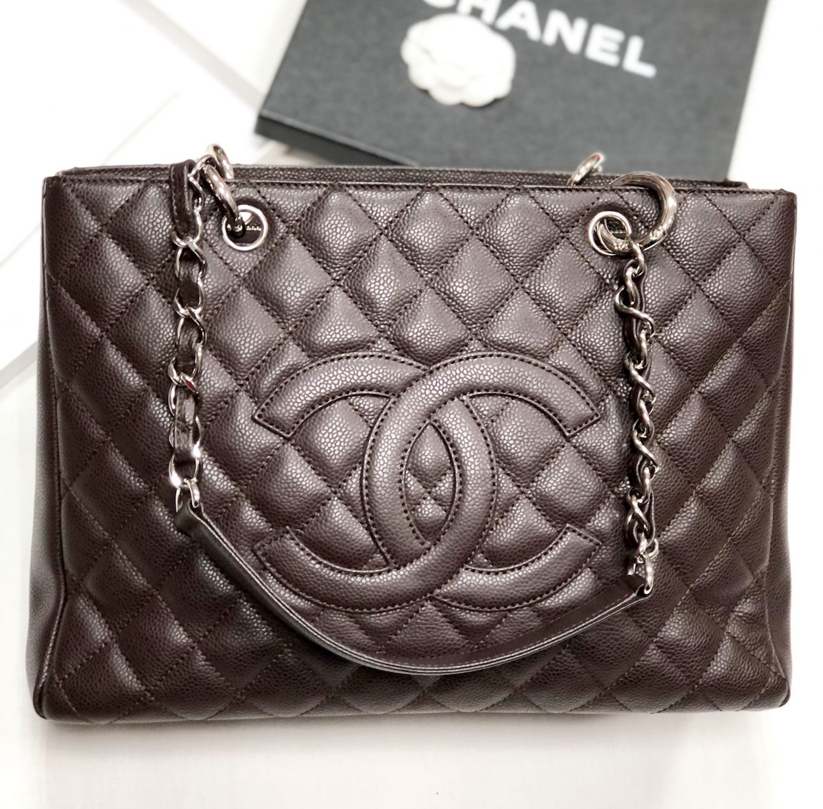 Сумка Chanel размер 32/22 цена 156 550 руб
