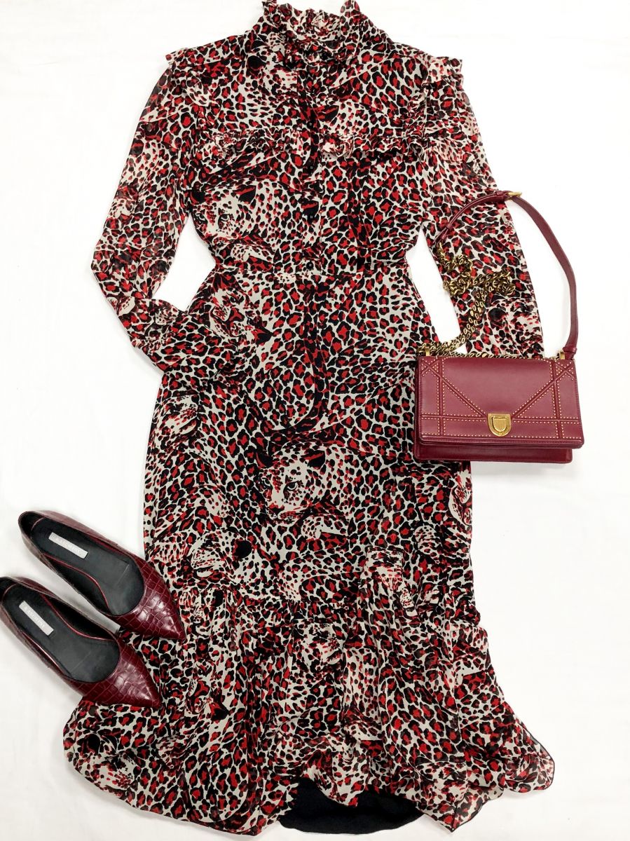 Платье Saint Laurent размер 42 цена 39 138 руб
Балетки Raschini размер 38 цена 31 310 руб
Сумка Christian Dior