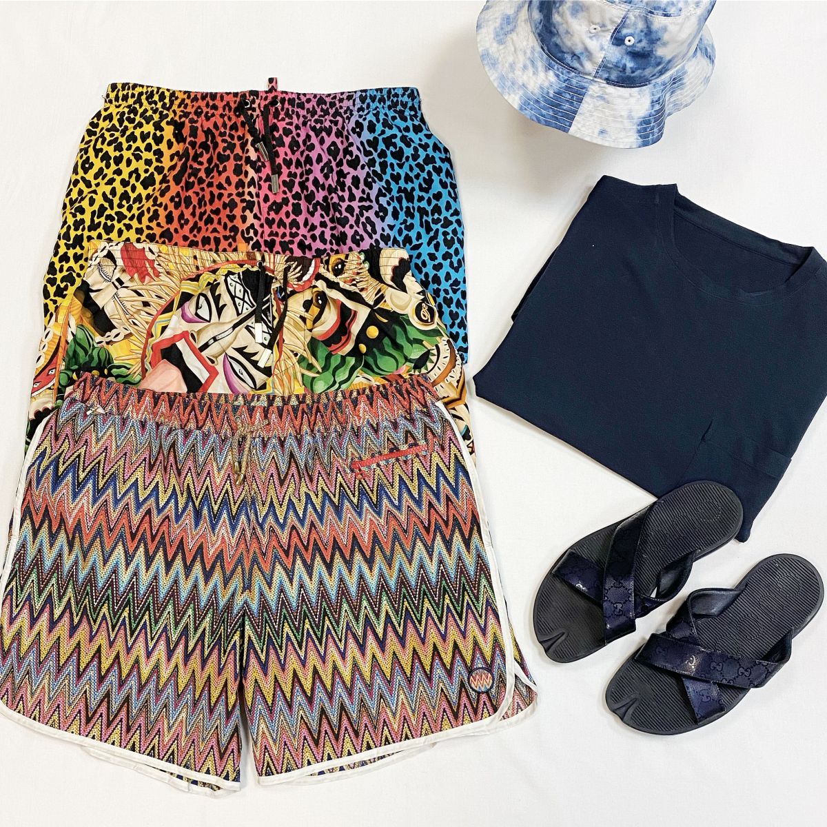#mechtamen Шорты Dsqiared/ Missoni размер 50/L цена от 6 154 руб до 7 693 рубФутболка Hermes размер M цена 7 693 рубСабо Gucci размер 41 цена 4 616 руб