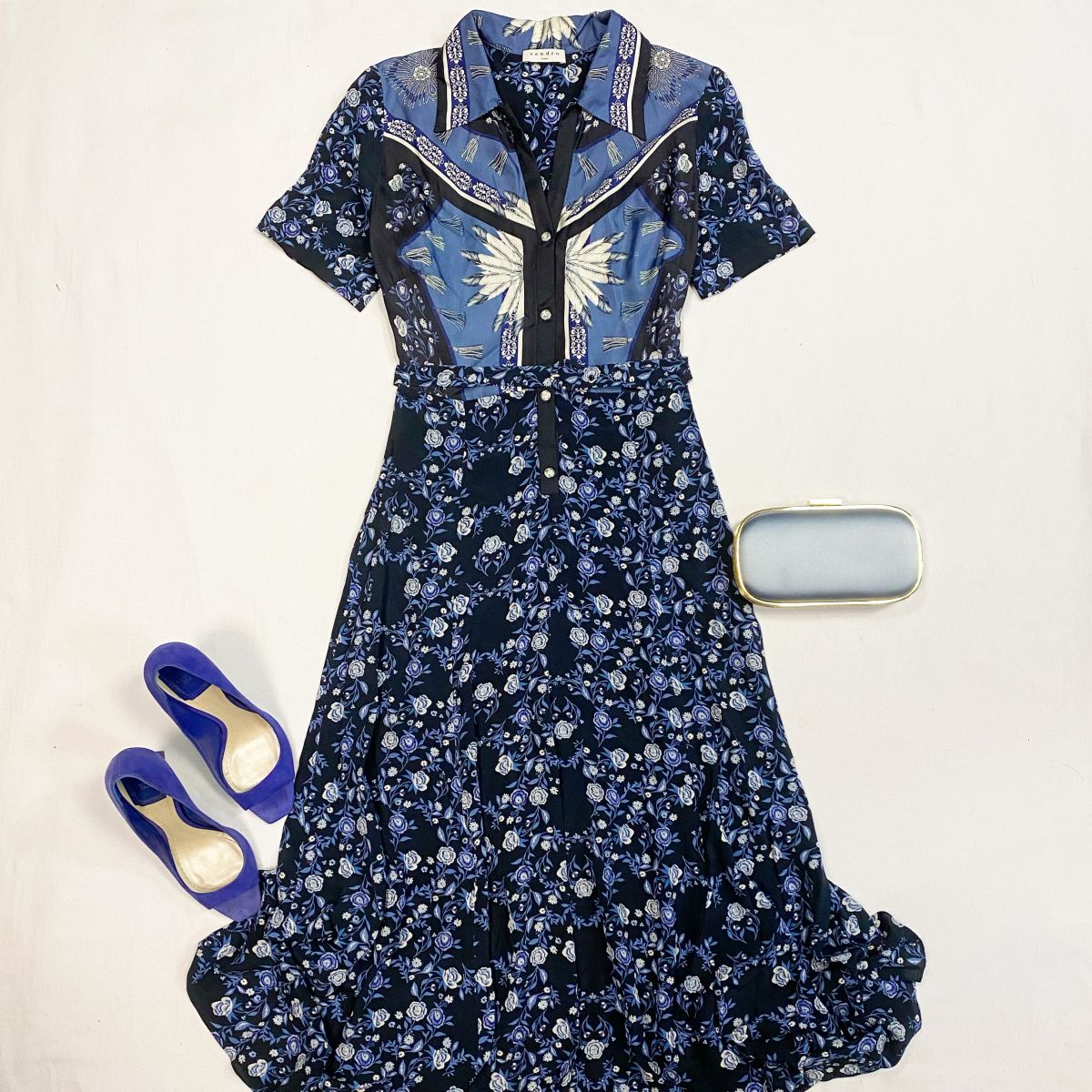 Платье Sandro размер 36 цена 10 770 рубТуфли Dior размер 37 цена 12 308 рубКлатч Anya Hindmarch