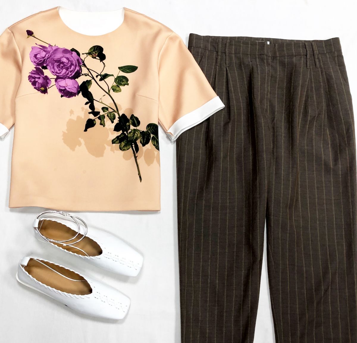 Кофта Dries Van Noten размер 42 цена 7 828 рубБрюки размер 42 цена 23 483 рубБалетки Jil Sander размер 40.5 цена 23 483 руб