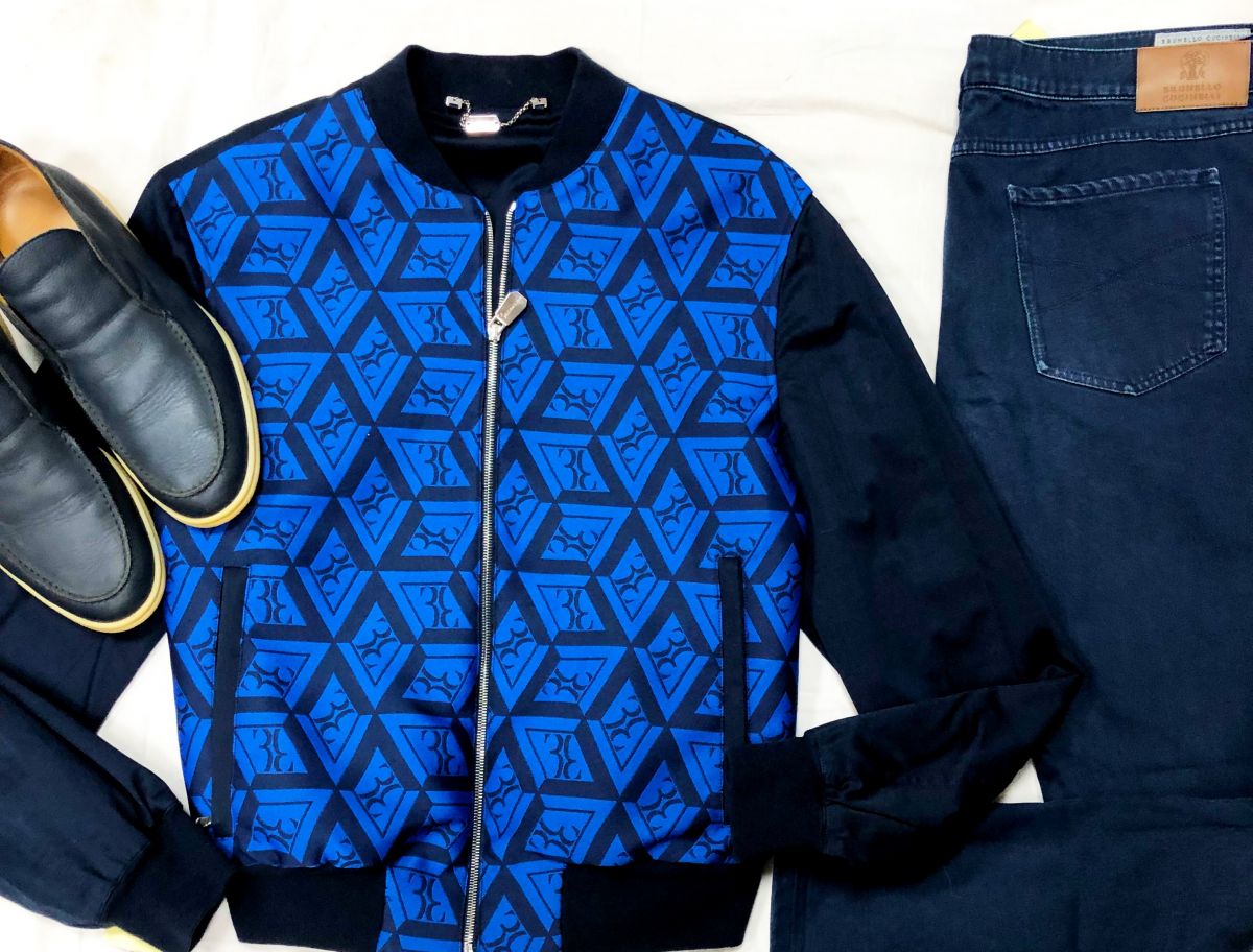 #Mechtamen
Бомбер Billionaire размер L цена 31 310 руб 
Джинсы Brunello Cuccinelli размер 56 цена 12 524 руб