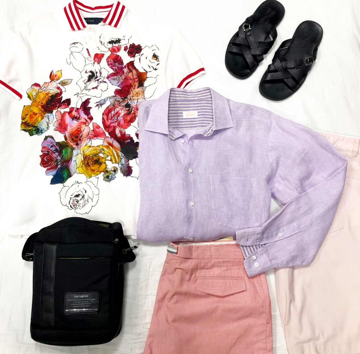 #Mechtamen 
Поло / рубашка ETRO / BRIONI размер L / XL цена 4 697 руб / 15 655 руб
Шорты Bogner размер 52
Цена 4 695 руб