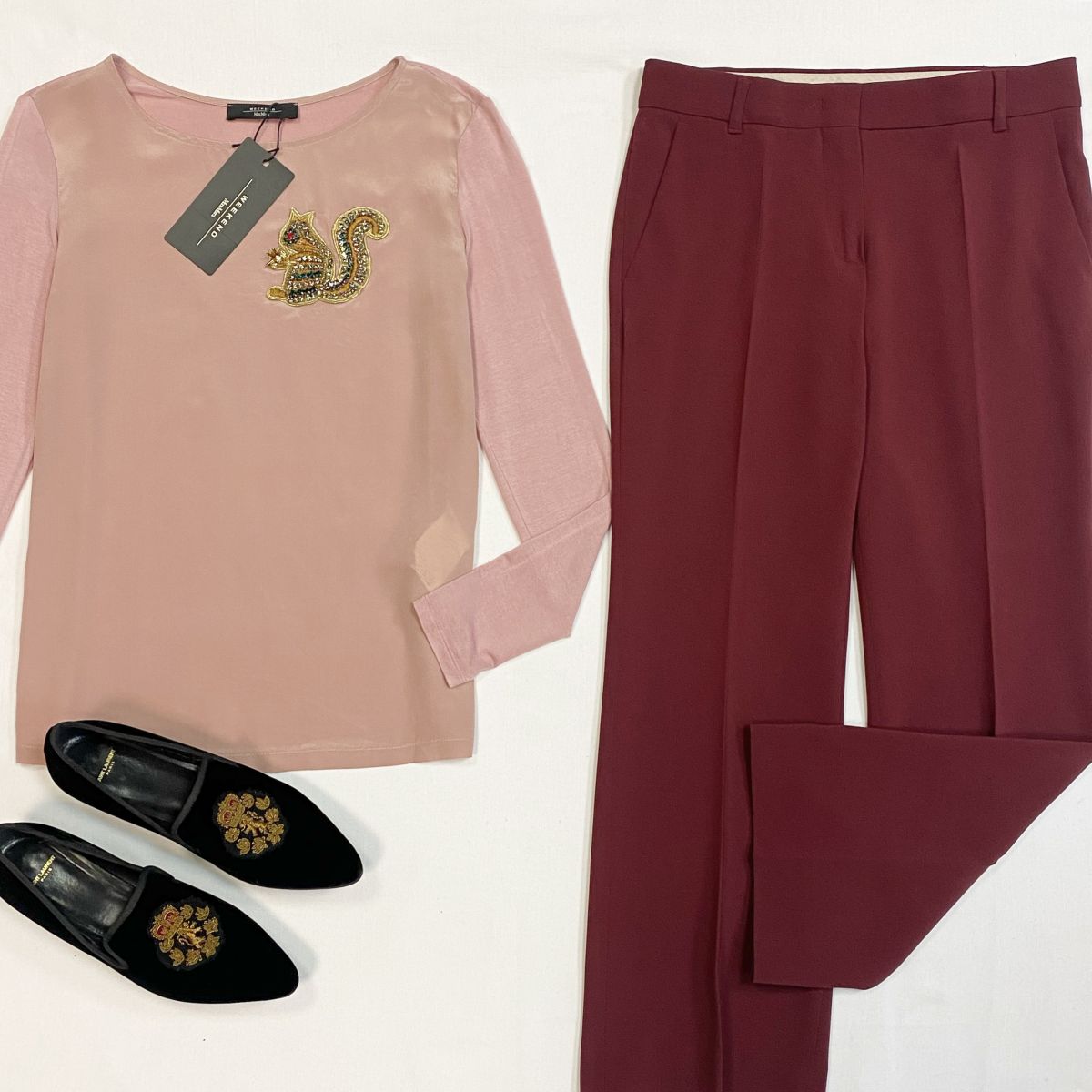Брюки Max Mara размер 36 цена 6 154 рубБлузка Weekend размер S цена 1 539 рубЛоферы Saint Laurent размер 37 цена 15 385 руб