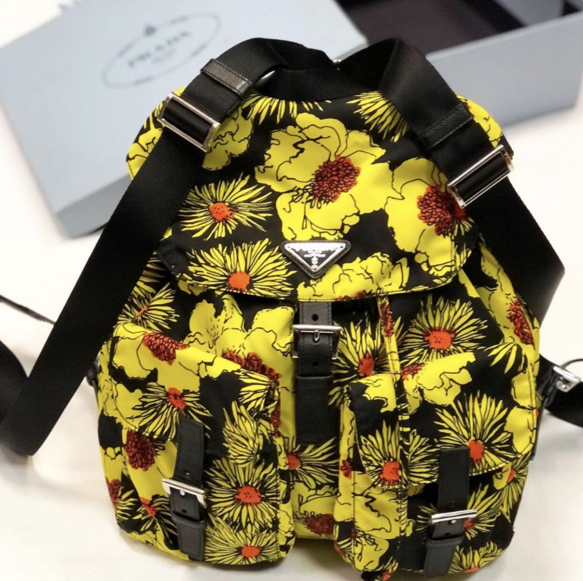 Рюкзак Prada размер 25/30 цена 10 770 руб