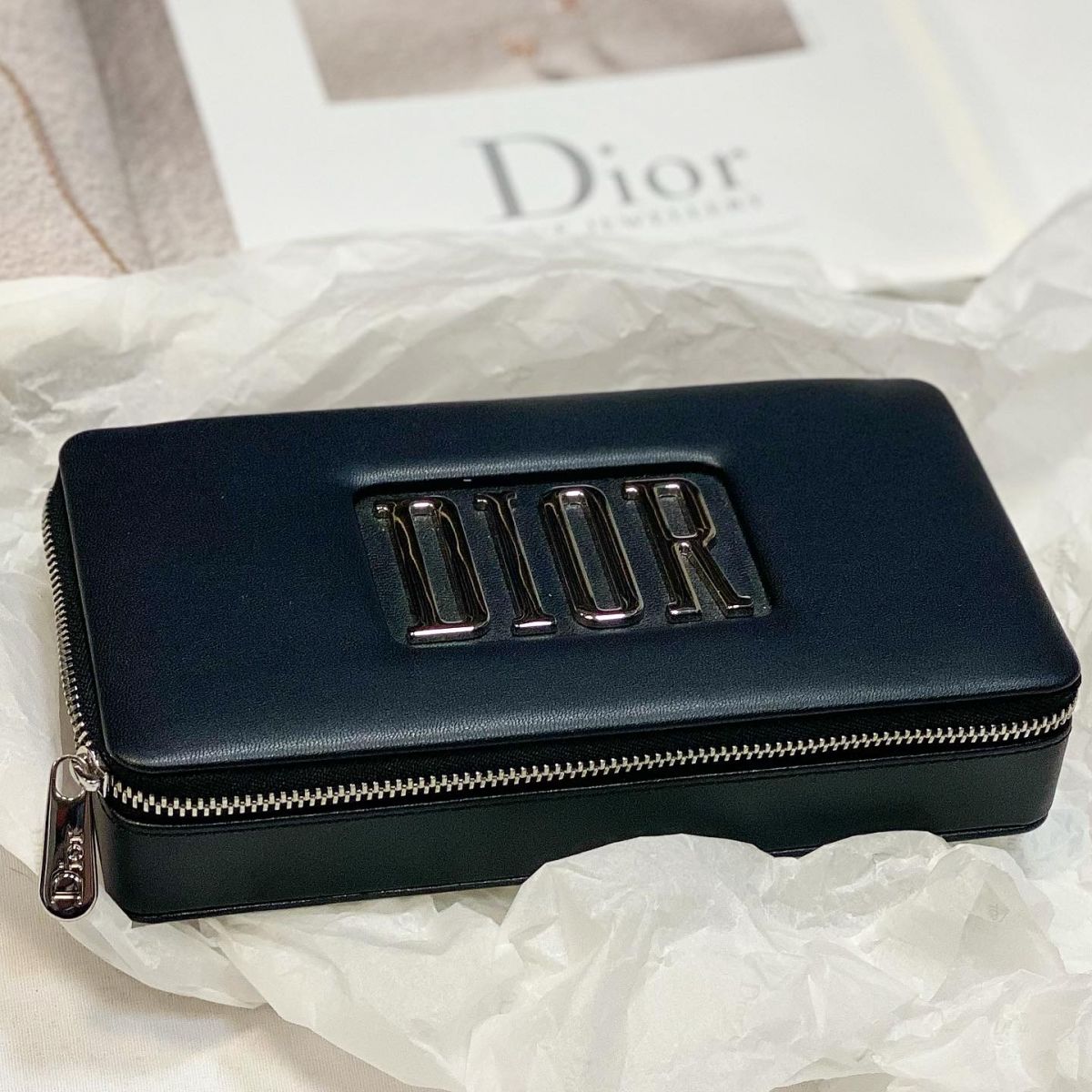 Косметичка Christian DIOR  цена 3 847 руб 