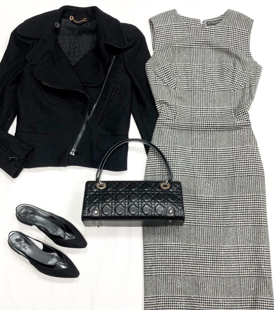 Платье/ камни/ ERMANNO SCERVINO размер 44 цена 39 138 руб
Жакет Gucci размер 42 цена 15 655 руб
Мюли LORO PIANA размер 37.5 цена 39 138 руб
Сумка Christian Dior