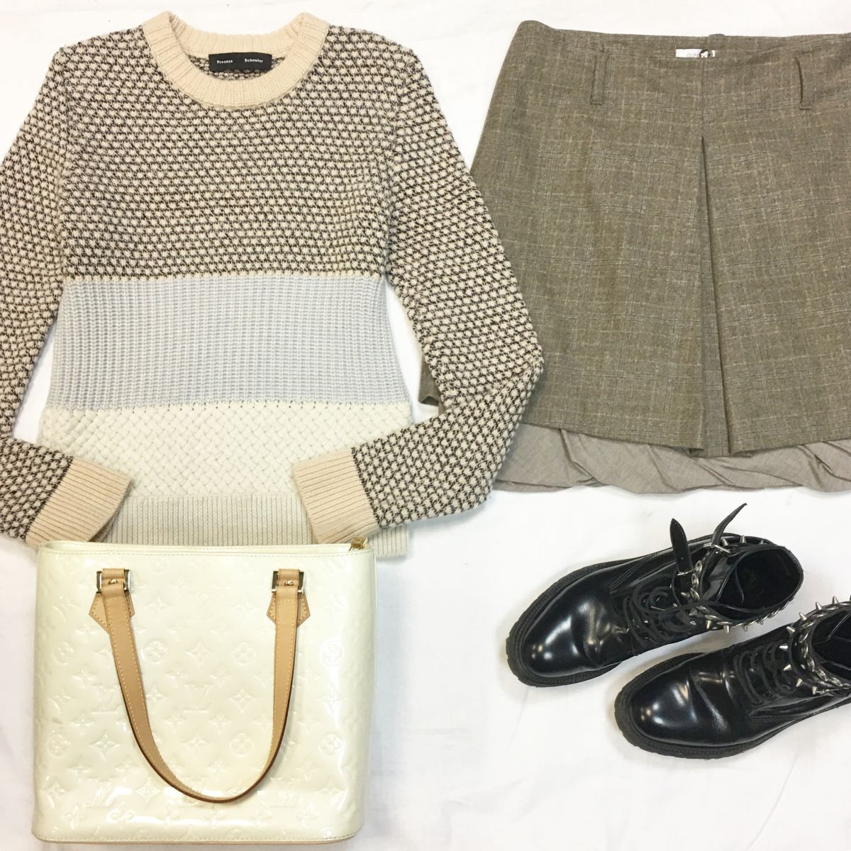 Свитер /кашемир/ Proenza Schouler  размер М цена 4 616 руб Юбка Gunex  размер 40/44 цена 4 616 руб Ботинки Saint Laurent  размер 39 цена 18 462 Сумка Louis Vuitton 