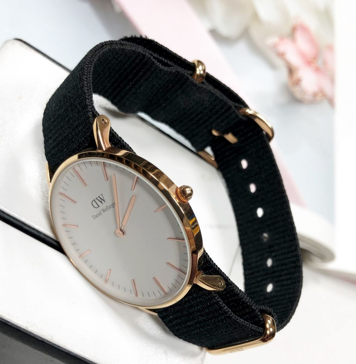 Часы Daniel Wellington цена 7 693 руб