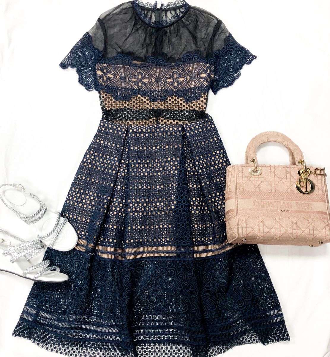 РАСПРОДАЖА! Платье SELF PORTRAIT размер М цена 1 566 руб Босоножки Chanel размер 38 цена 23 483 руб