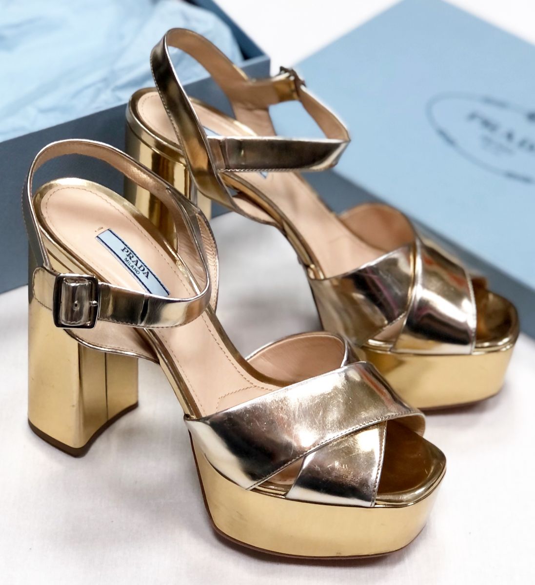 Босоножки Prada размер 40 цена 15 655 руб

