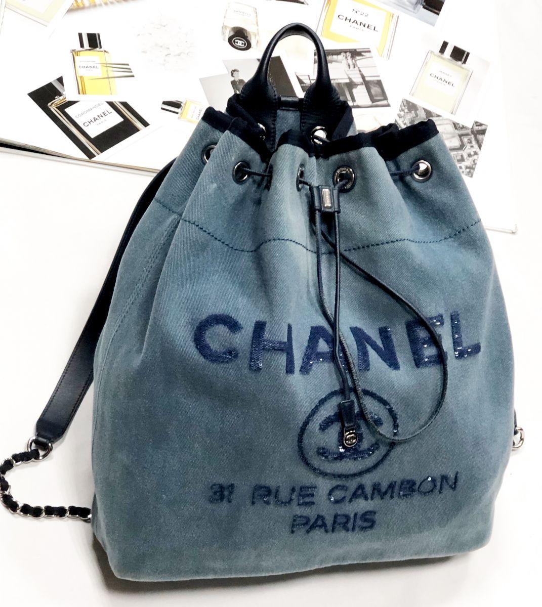 Рюкзак/пайетки/ Chanel размер 33/35 цена 92 310 руб/ карточка/ 