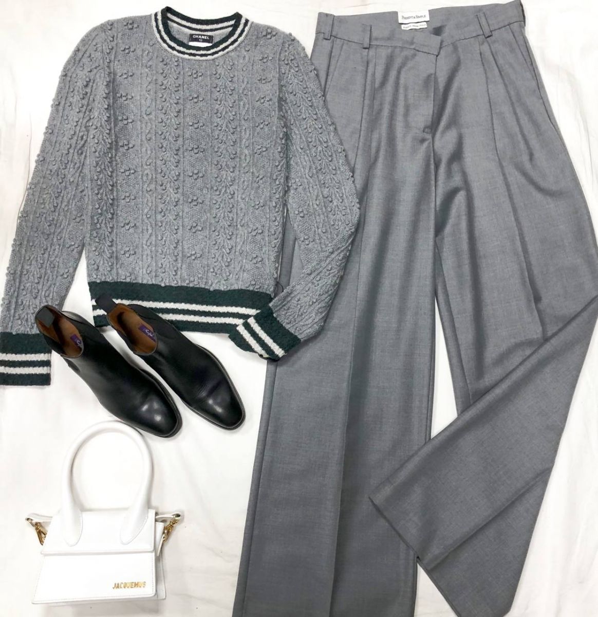 Свитер /кашемир/ Chanel размер 36 цена 54 794 руб Брюки SIMPLE PRESENT размер S цена 10 959 руб Сумочка JACQMOUSE